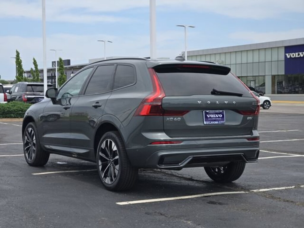 New 2026 Volvo XC60 B5 Plus SUV