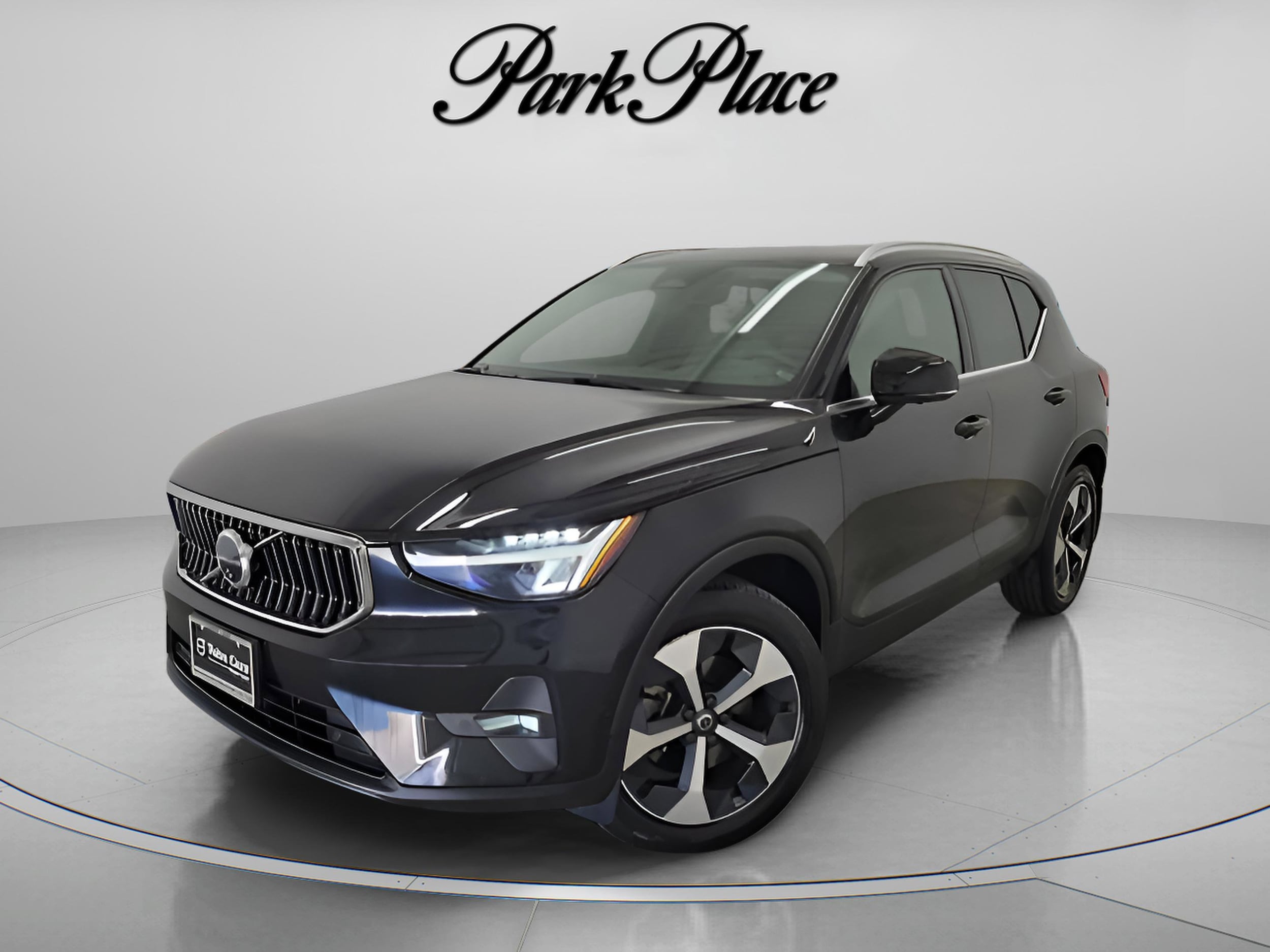 2023 Volvo XC40 Plus