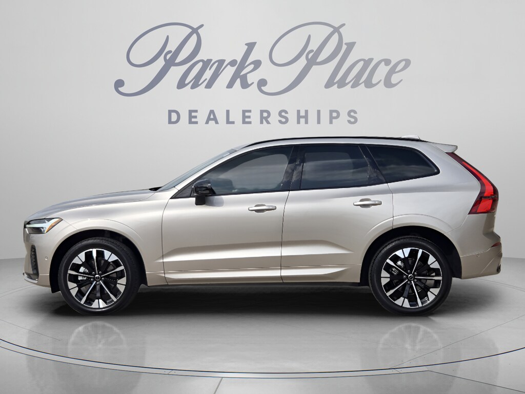 New 2026 Volvo XC60 B5 Plus SUV
