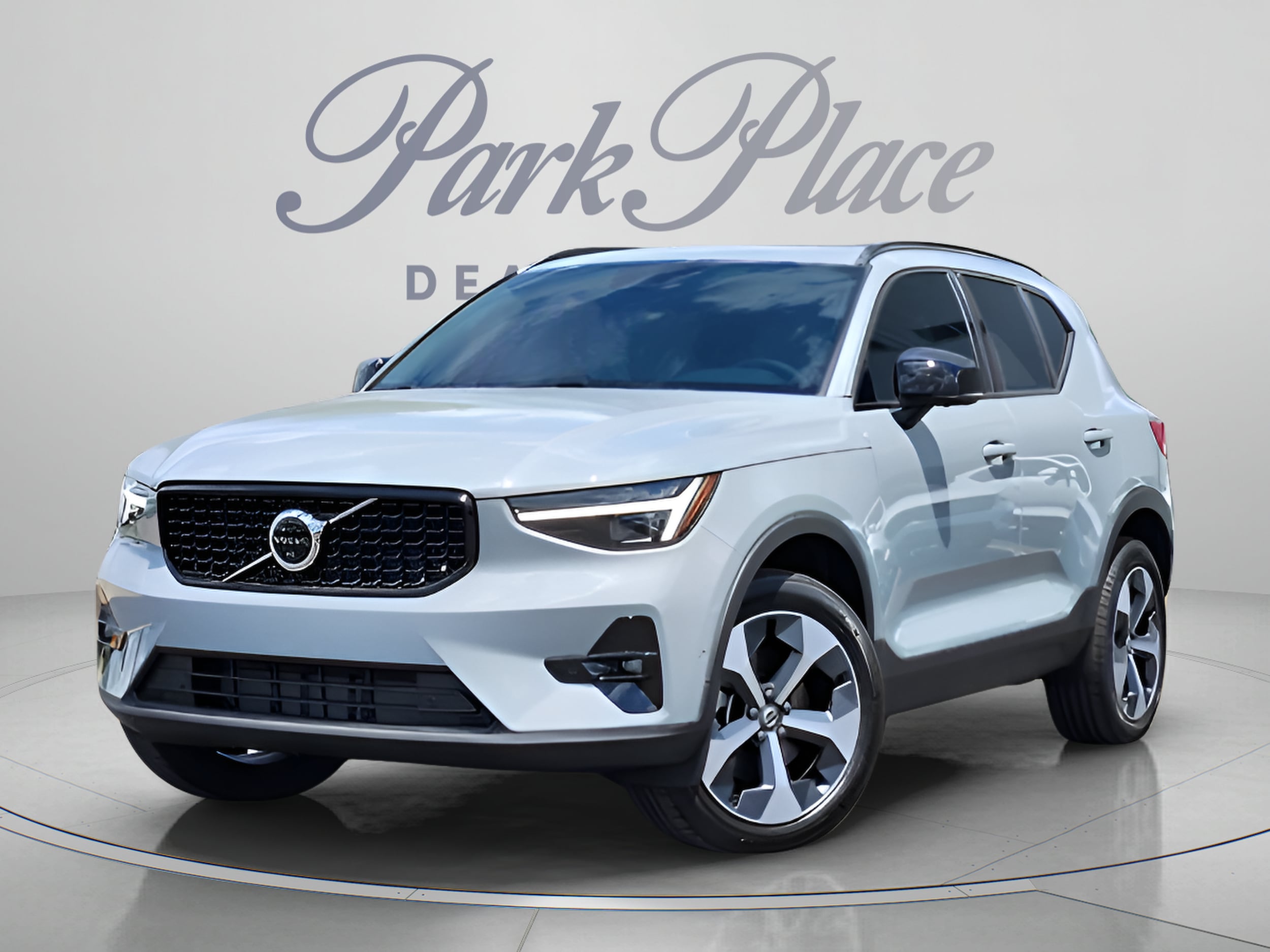 2026 New Volvo XC40 SUV B5 Plus for sale in Dallas | PVDL260079