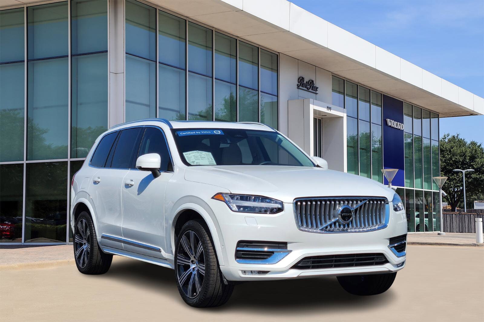 2025 Volvo XC90 Plus photo 2