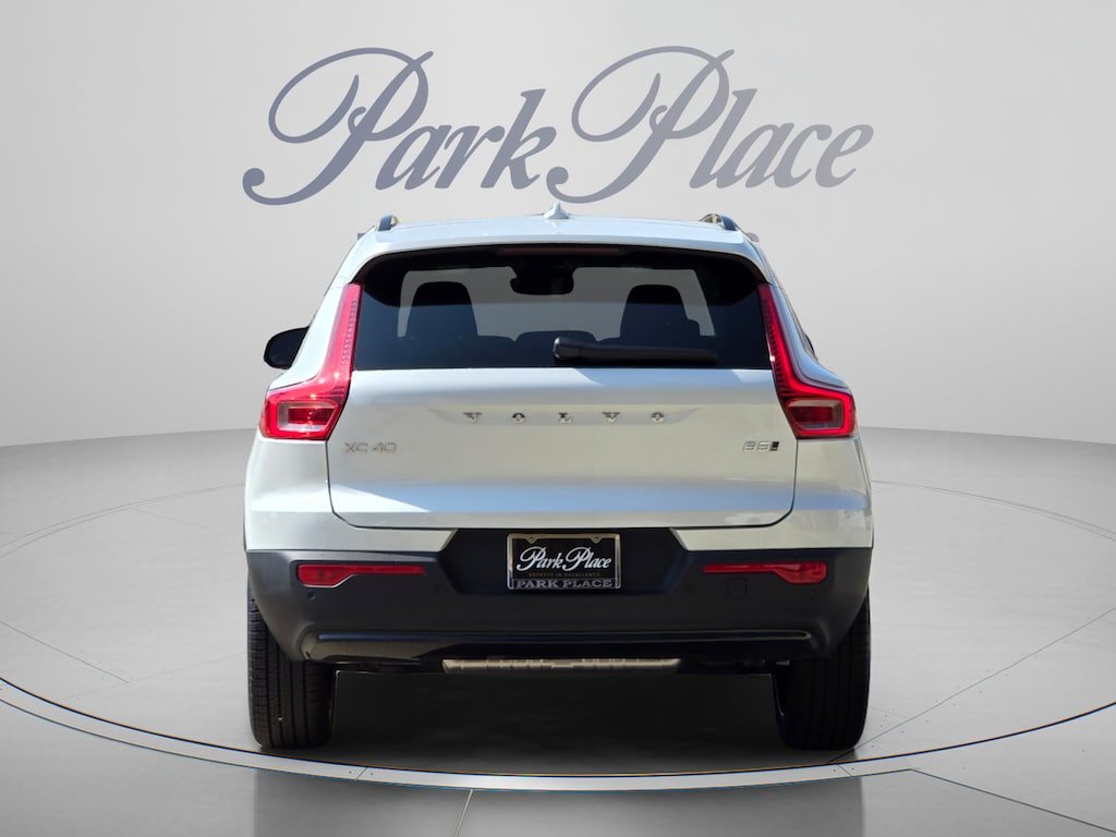 New 2026 Volvo XC40 B5 Plus SUV