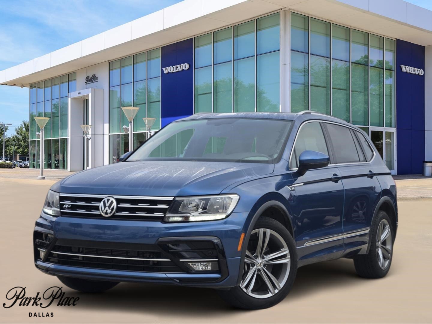 2019 Volkswagen Tiguan SEL R-Line's photo