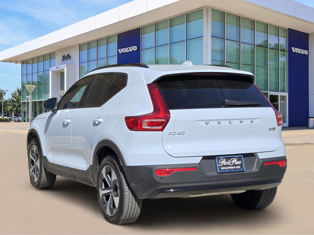 Used 2026 Volvo XC40 Plus SUV