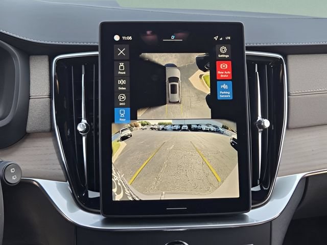 2026 Volvo XC90 Plus - Photo 15