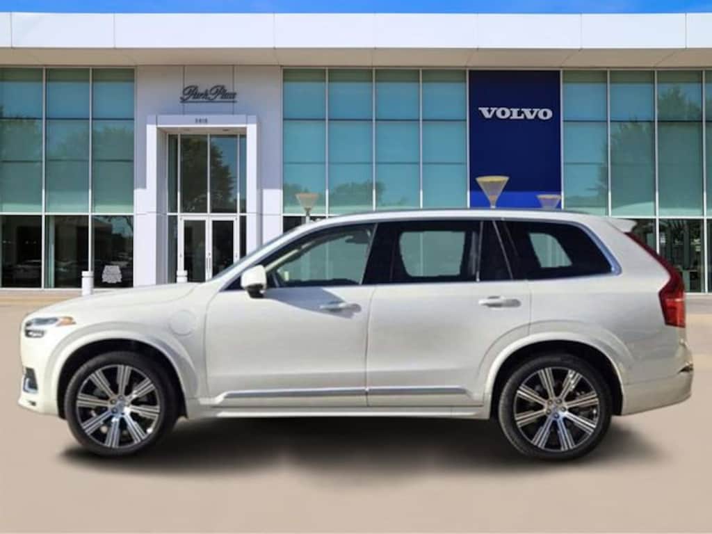 New 2025 Volvo XC90 plug-in hybrid T8 Plus 7-Seater SUV