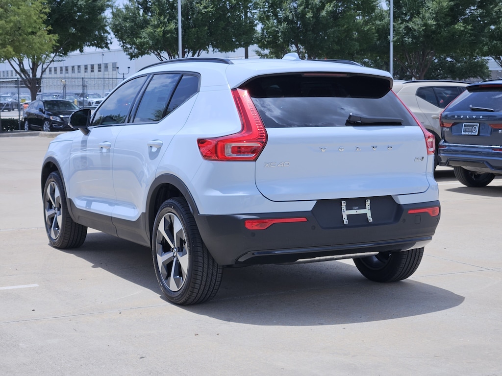 New 2026 Volvo XC40 B5 Plus SUV