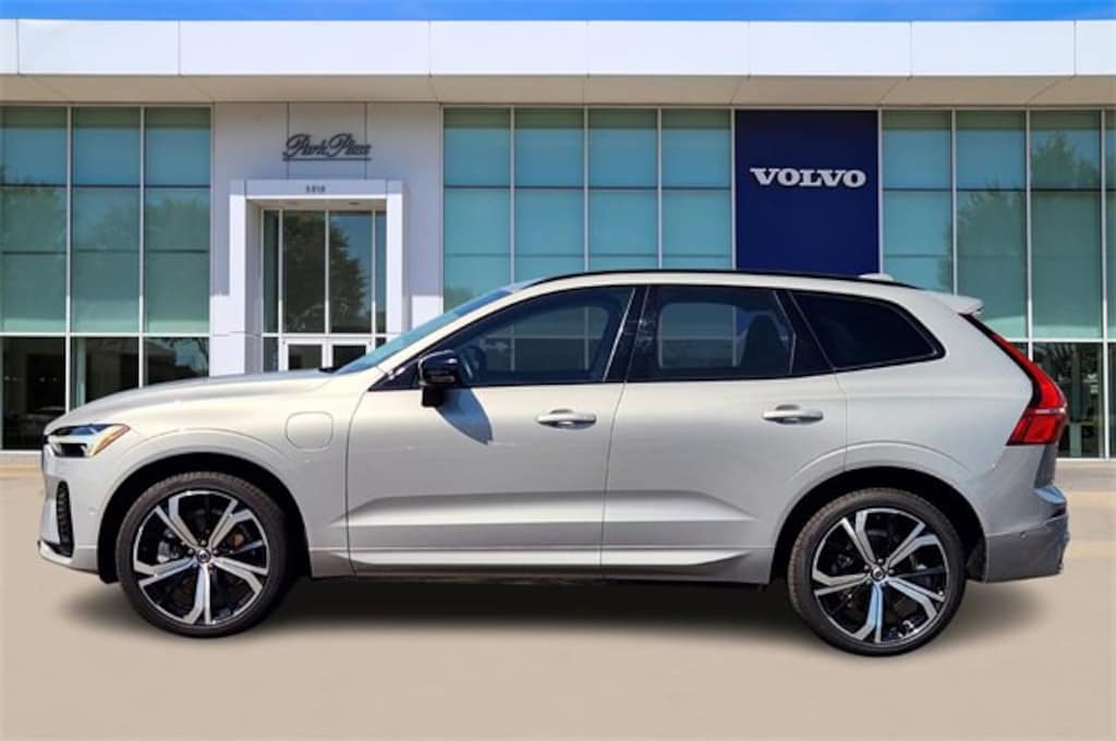 Certified 2025 Volvo XC60 plug-in hybrid T8 Ultra SUV