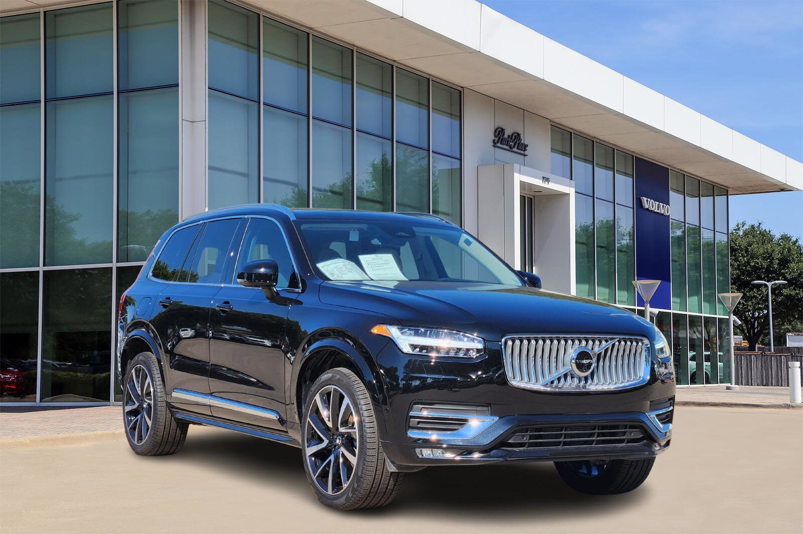 2025 Volvo XC90 Plus photo 2