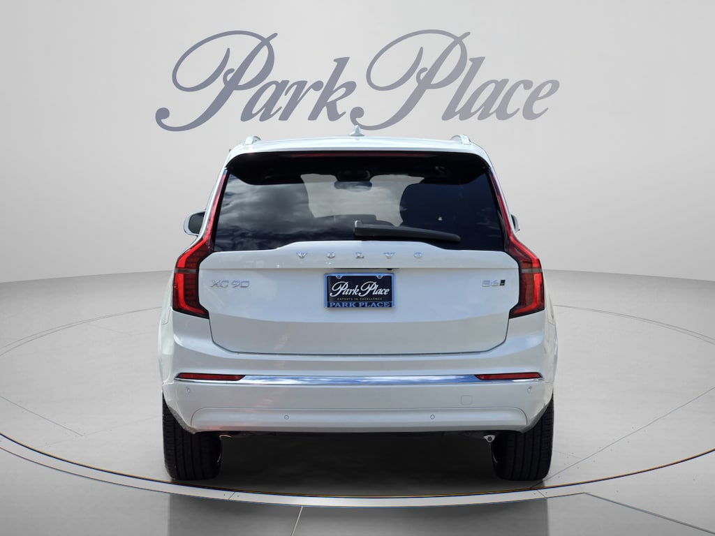 New 2026 Volvo XC90 B6 Plus 7-Seater SUV