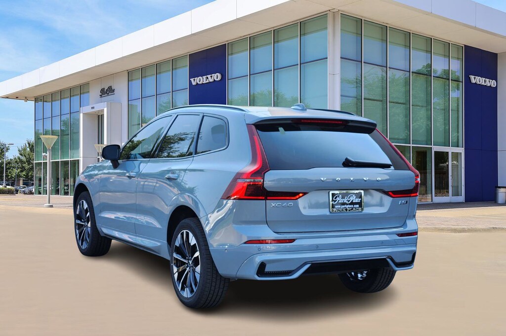 New 2026 Volvo XC60 B5 Plus SUV