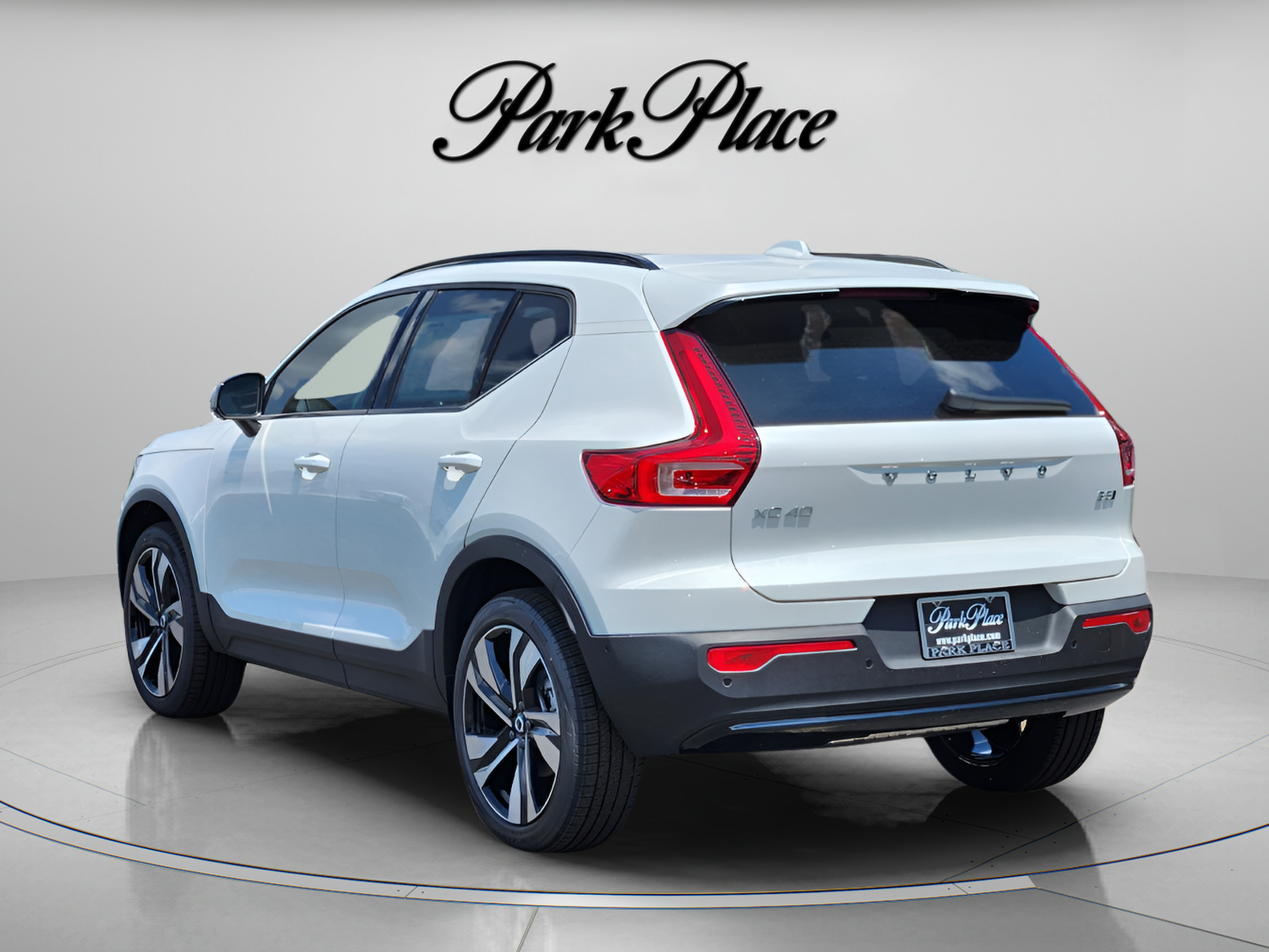 Used 2026 Volvo XC40 B5 Plus SUV