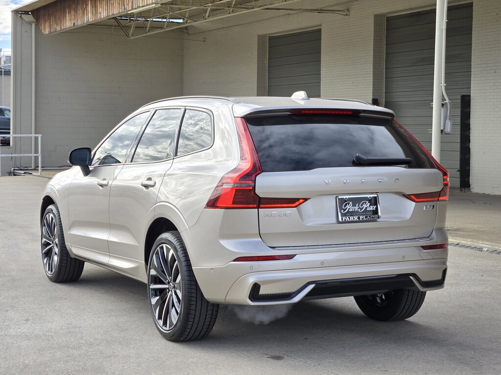 New 2026 Volvo XC60 B5 Ultra SUV
