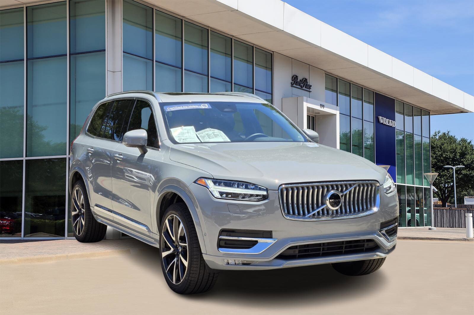 2025 Volvo XC90 Plus photo 2