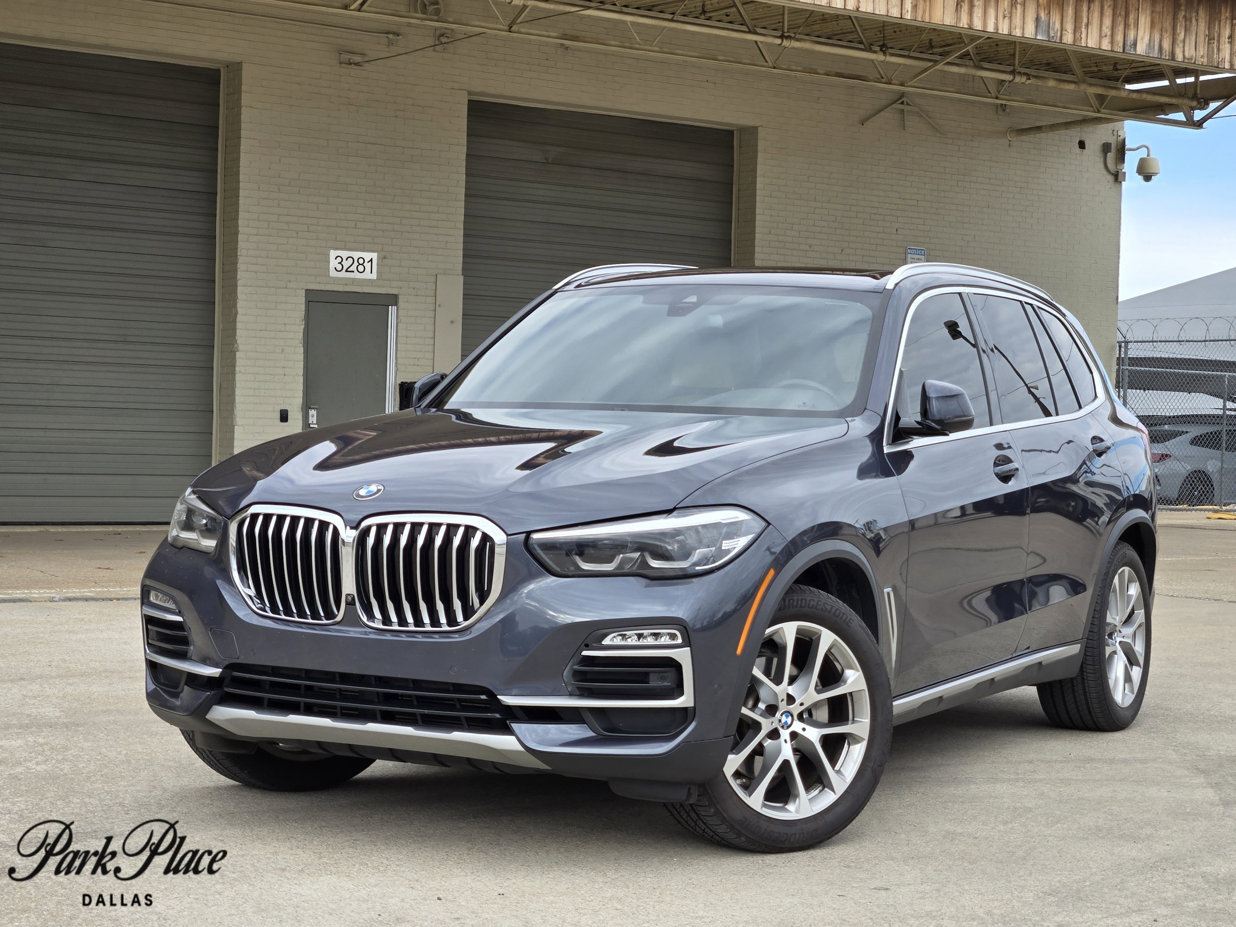 2021 BMW X5 40i's photo
