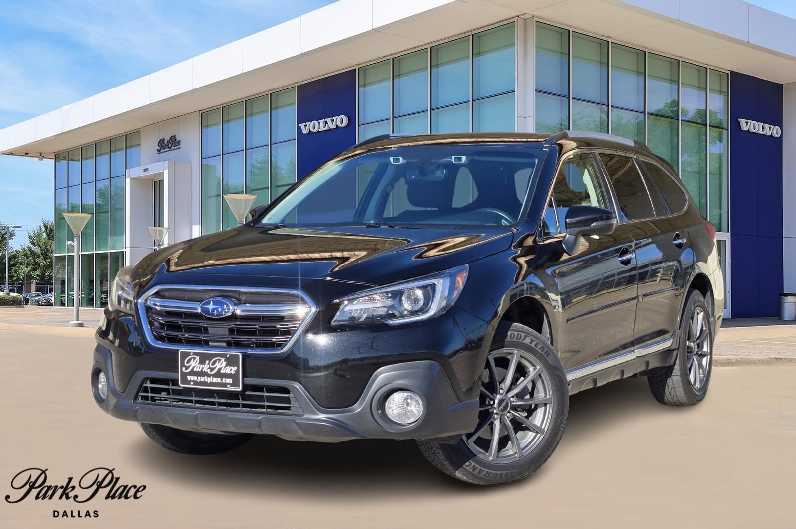 2018 Subaru Outback Touring's photo