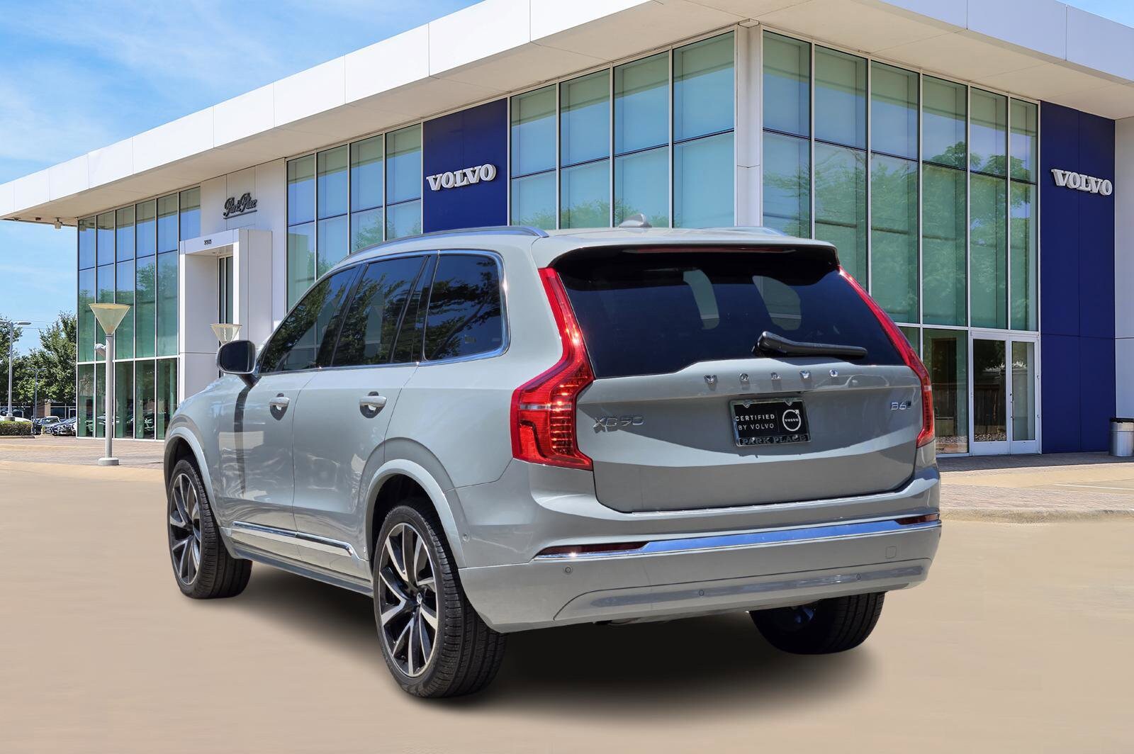 2025 Volvo XC90 Plus photo 4