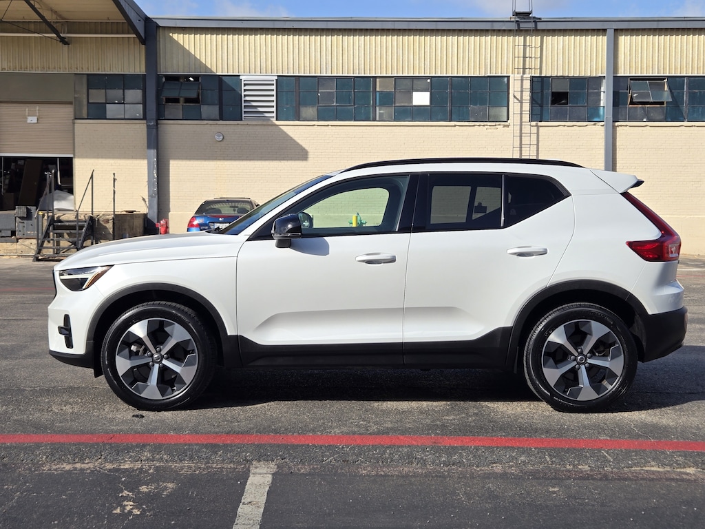 Certified 2023 Volvo XC40 B4 Plus Dark Theme SUV