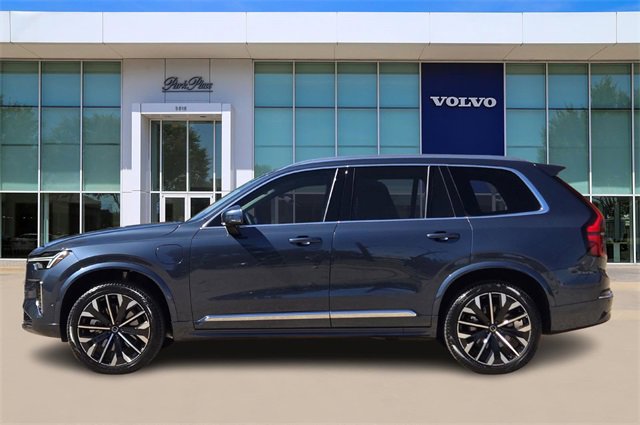 2025 Volvo XC90 Plus photo 3