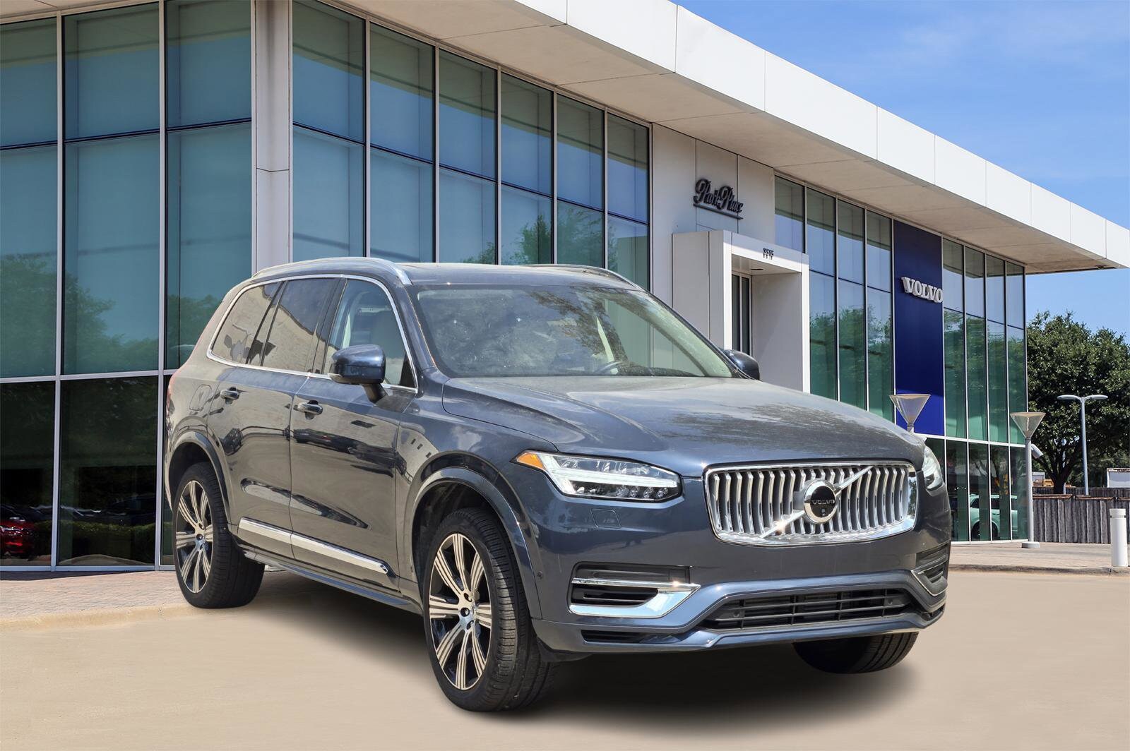 2025 Volvo XC90 Plus photo 2