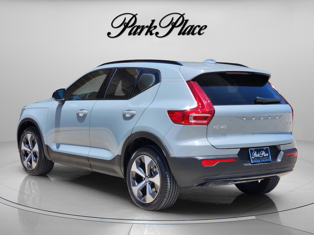 Certified 2026 Volvo XC40 B5 Plus SUV