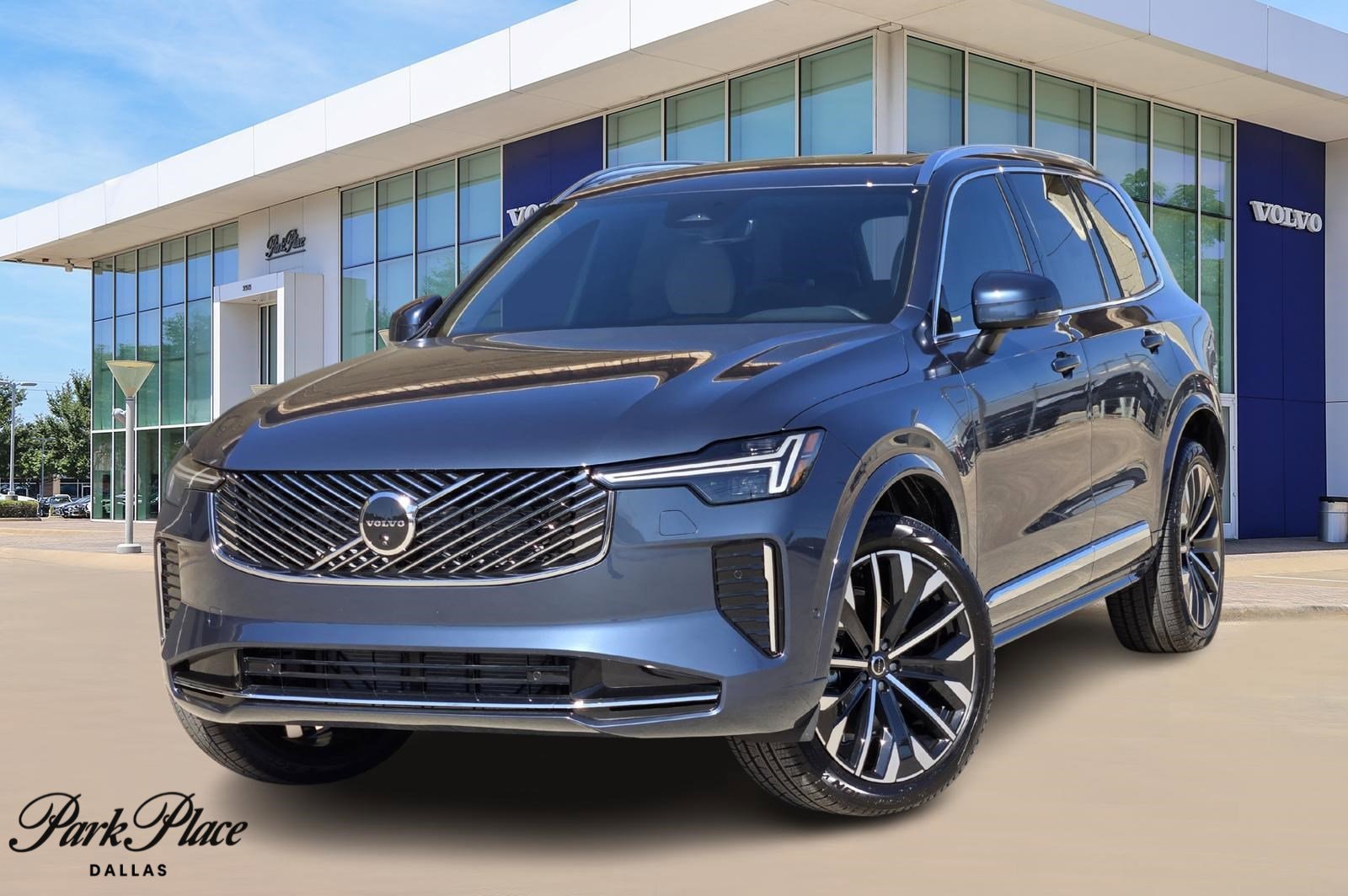 2026 Volvo XC90 Plus's photo