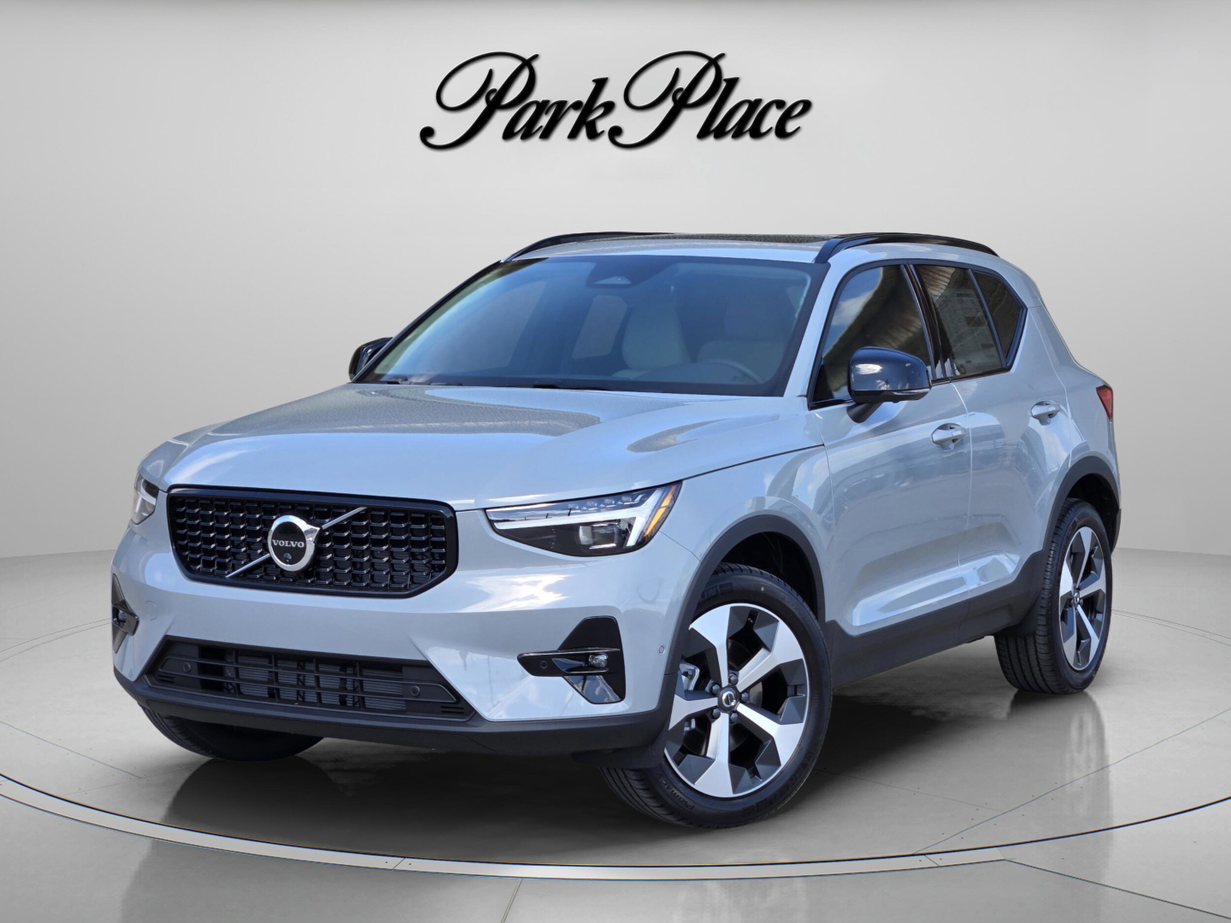 2026 Volvo XC40 Plus