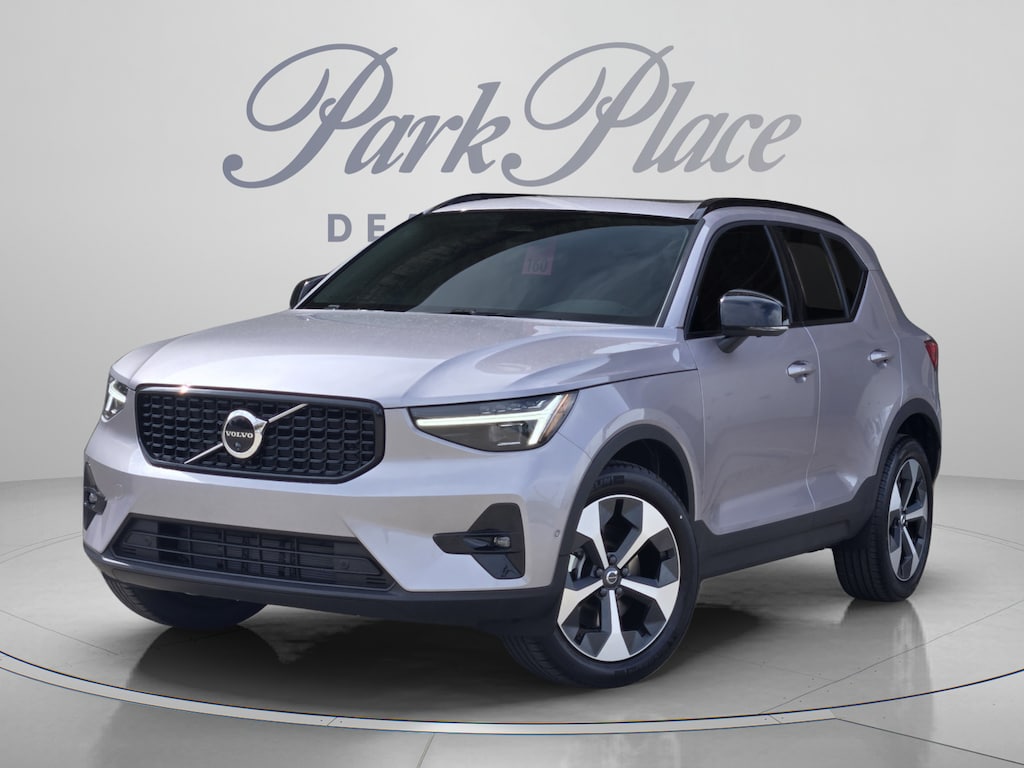 New 2026 Volvo XC40 B5 Plus SUV