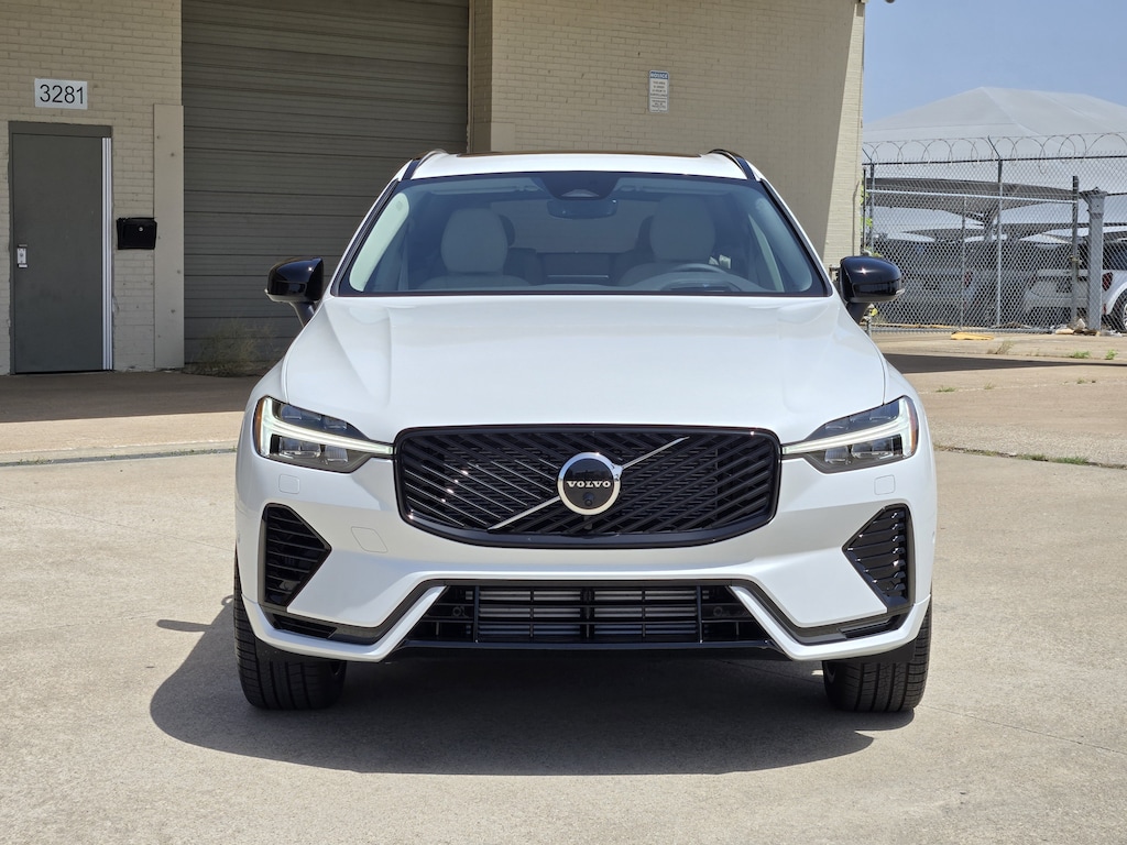New 2026 Volvo XC60 plug-in hybrid T8 Ultra SUV