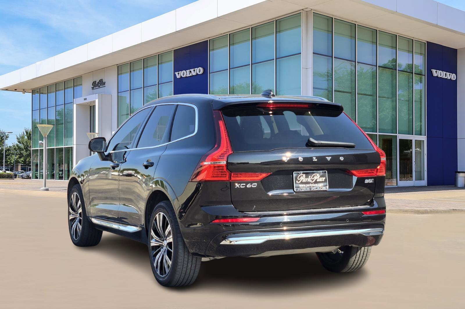 2023 Volvo XC60 B5 Plus photo 4