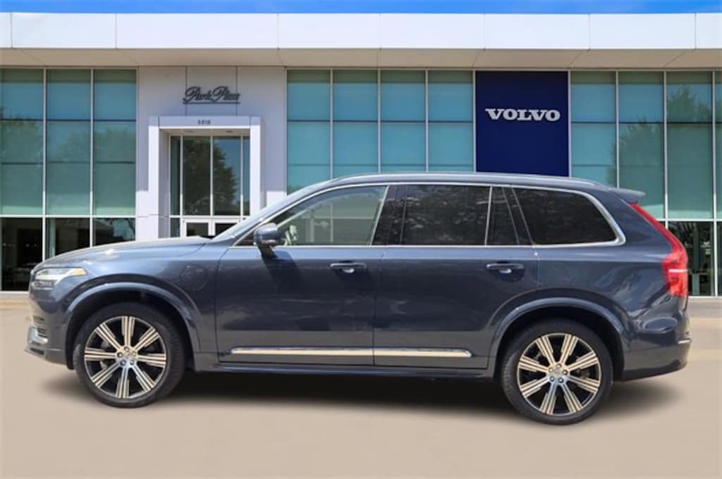 Certified 2025 Volvo XC90 plug-in hybrid T8 Plus SUV