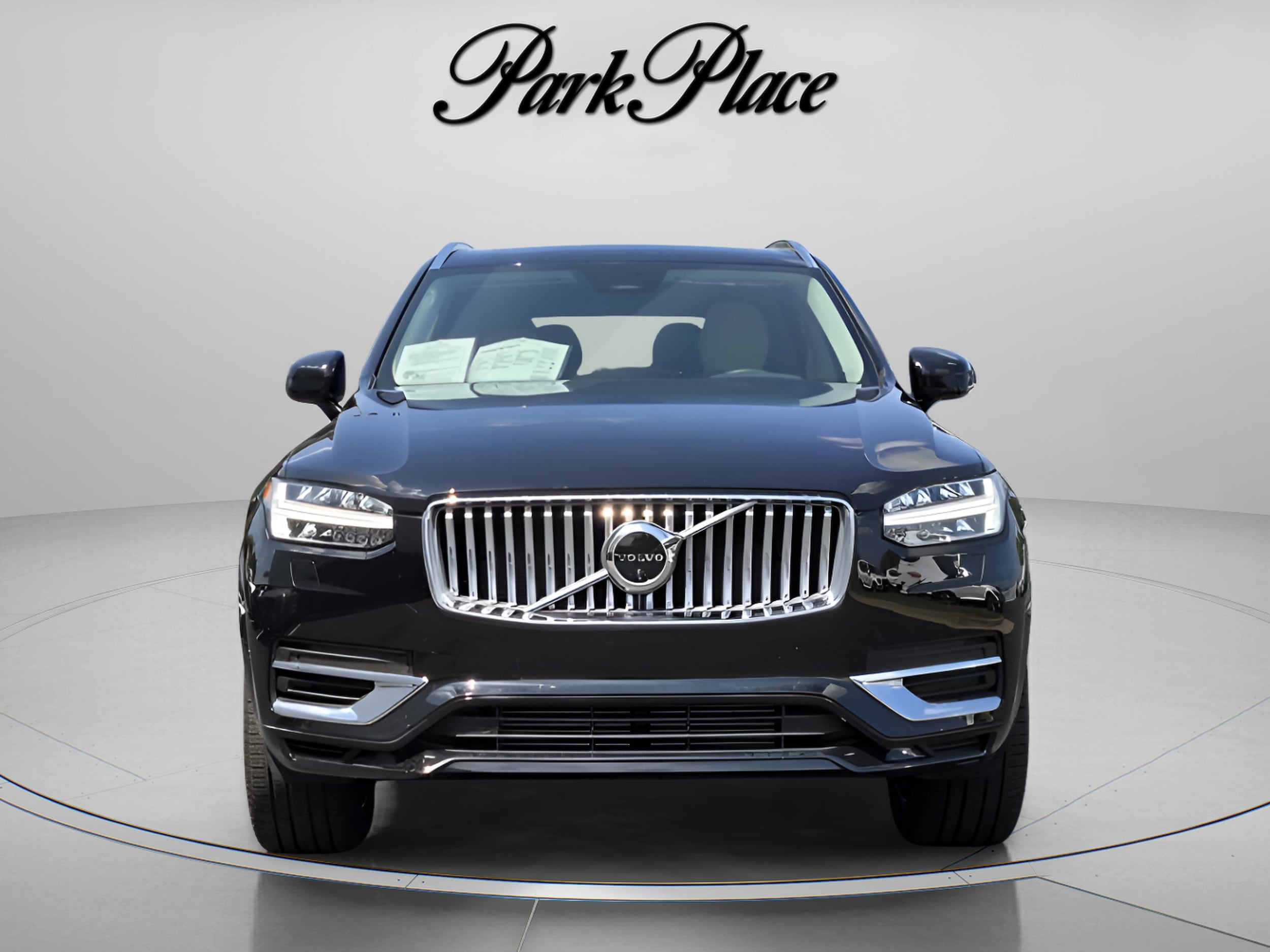 2025 Volvo XC90 Plus - Photo 9