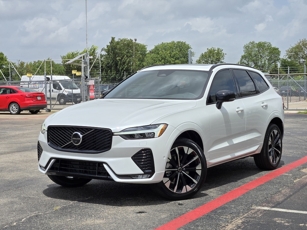 New 2026 Volvo XC60 B5 Plus SUV