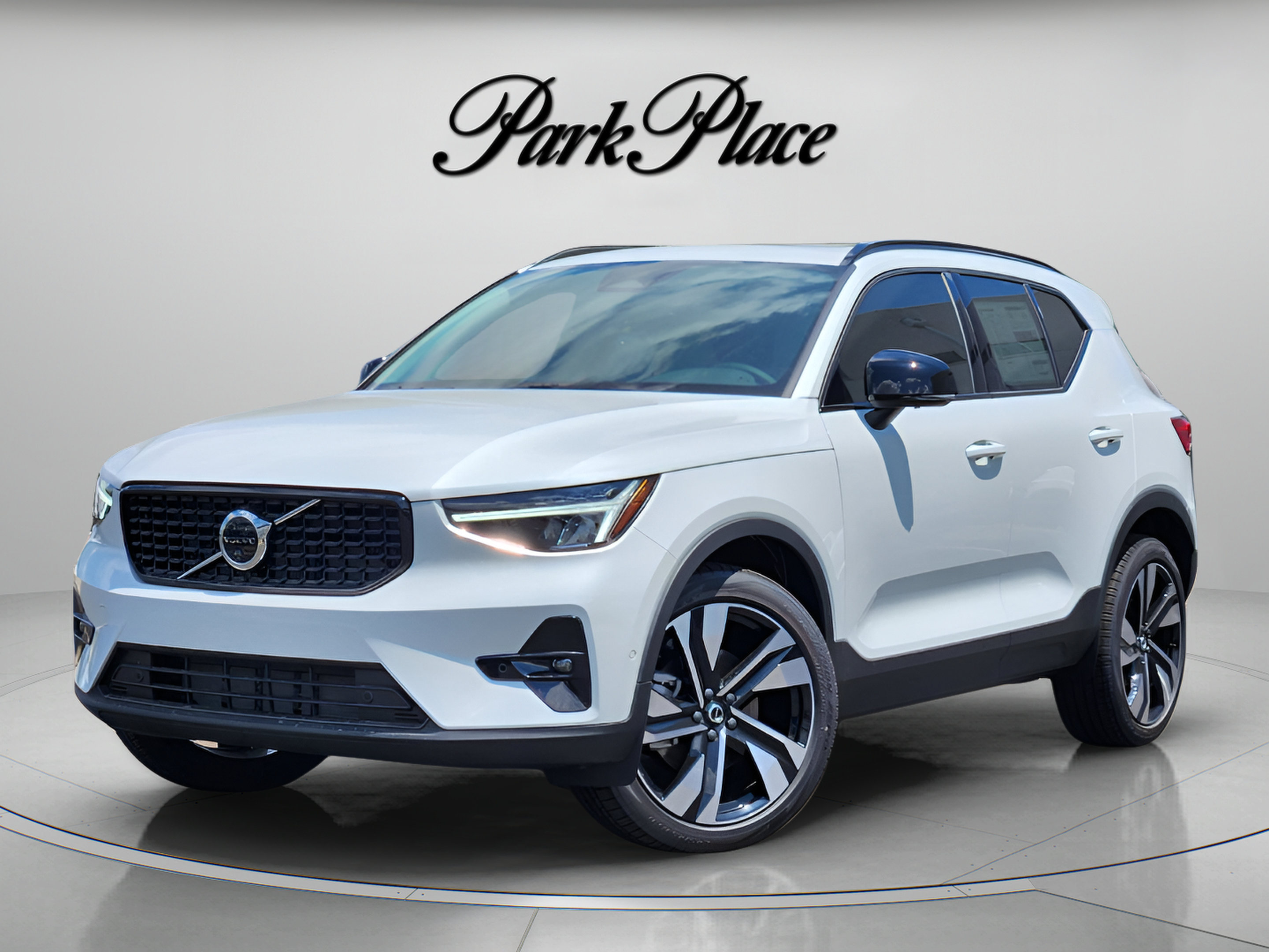 Used 2026 Volvo XC40 B5 Plus SUV