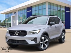2026 Volvo XC40 B4 Core SUV