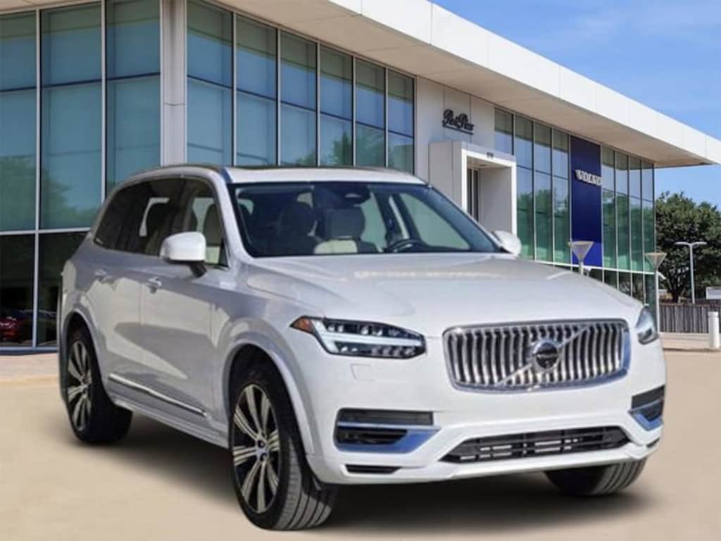 New 2025 Volvo XC90 plug-in hybrid T8 Plus 7-Seater SUV