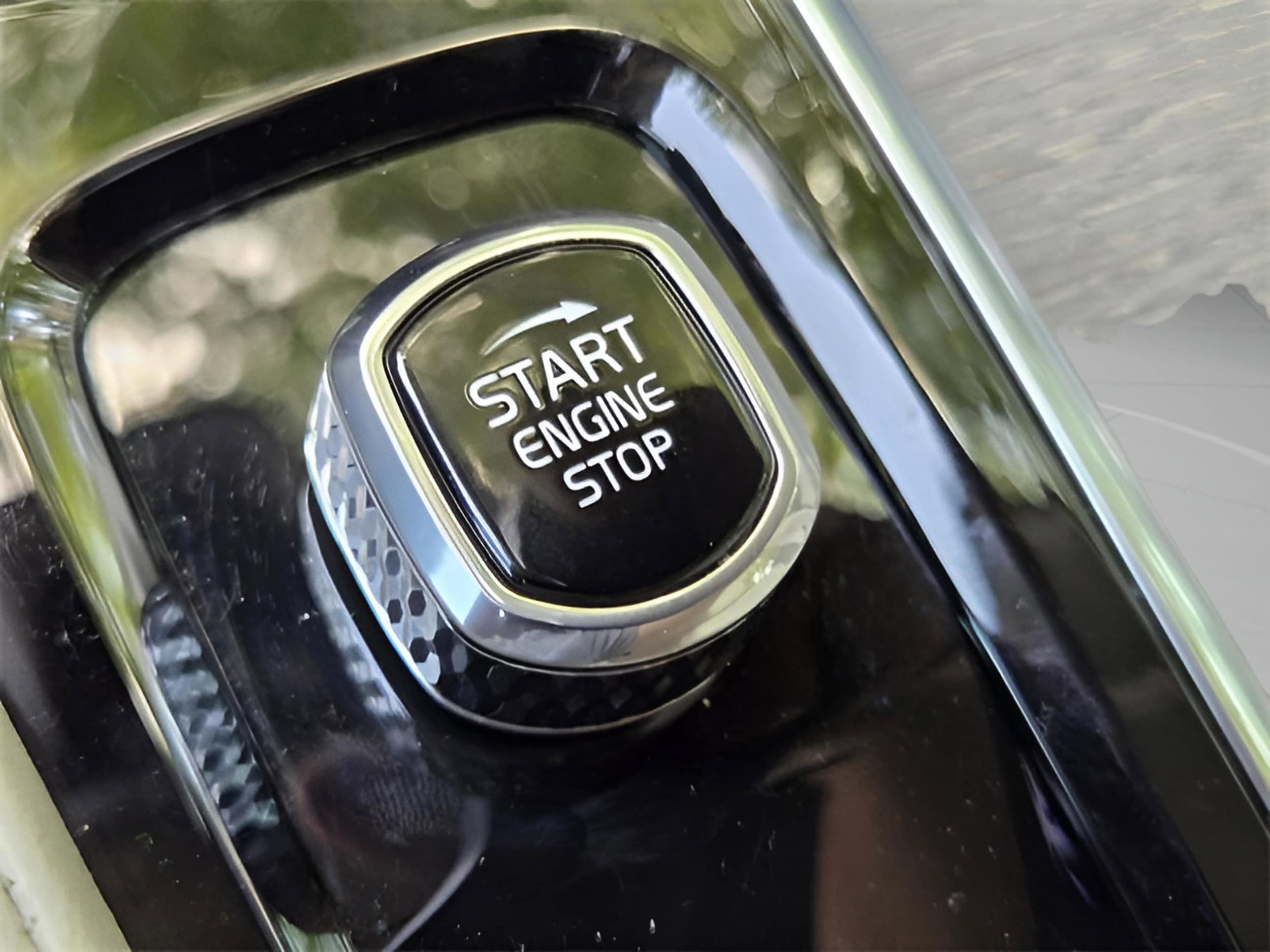 2025 Volvo XC90 Plus - Photo 29