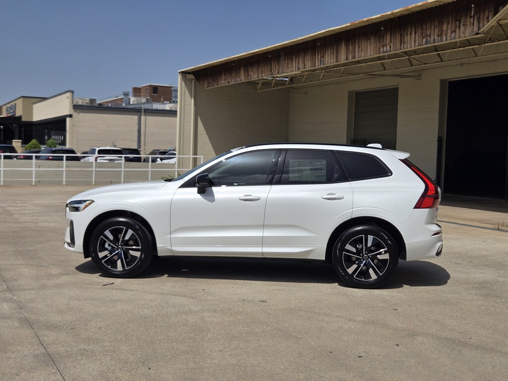 New 2026 Volvo XC60 B5 Core SUV
