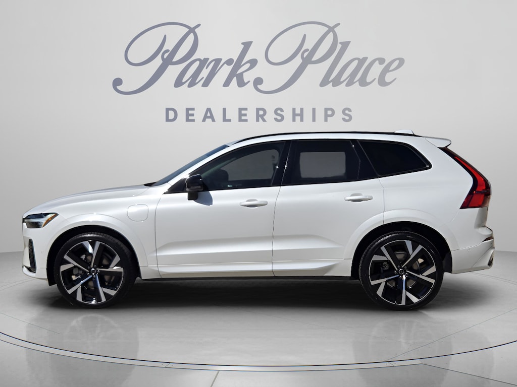 New 2026 Volvo XC60 plug-in hybrid T8 Ultra SUV