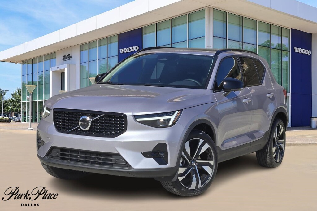 New 2026 Volvo XC40 B5 Plus SUV