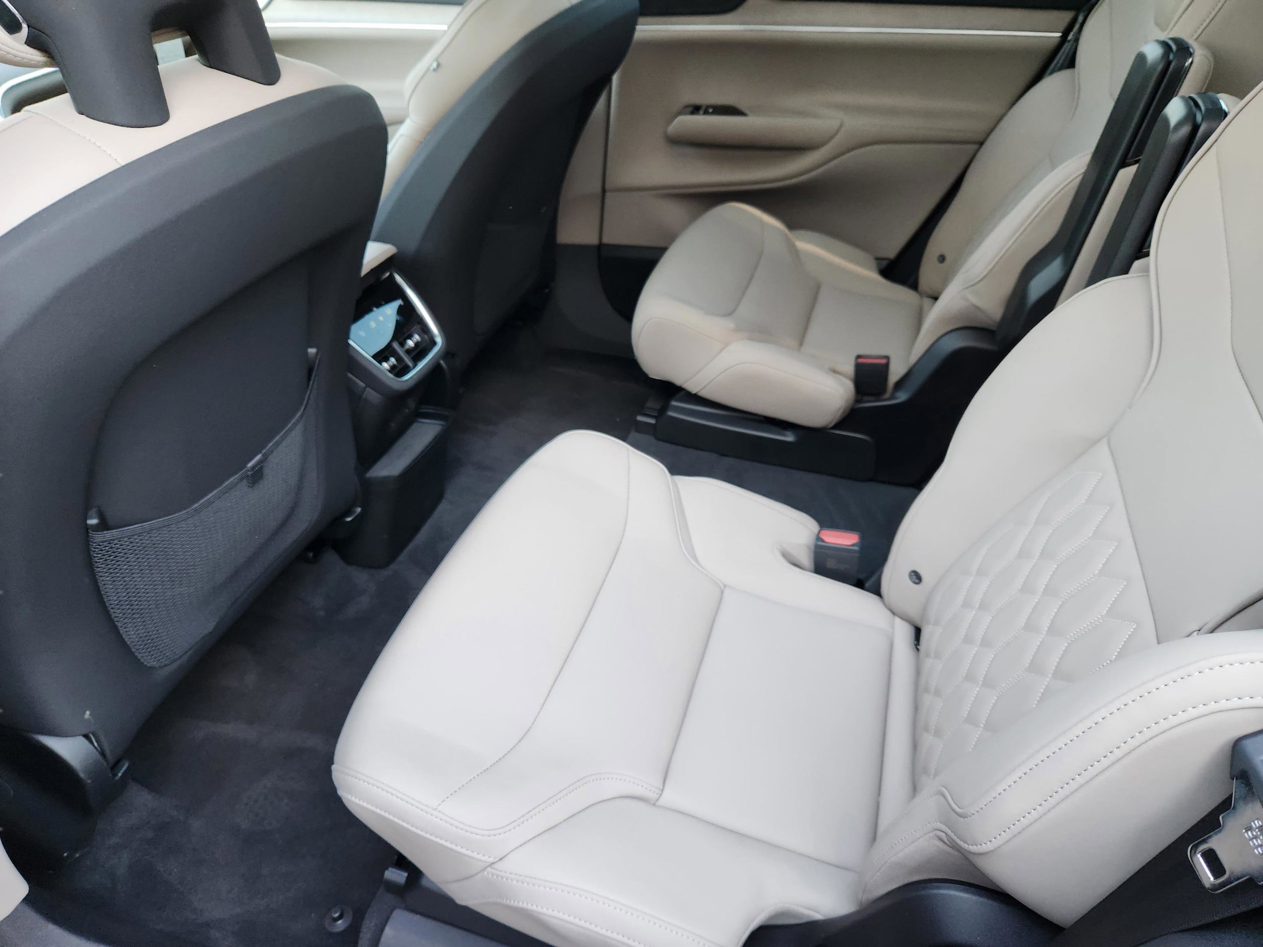 2025 Volvo EX90 Ultra - Photo 26