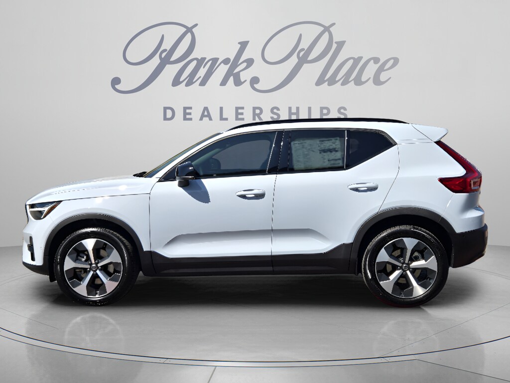 New 2026 Volvo XC40 B5 Plus SUV