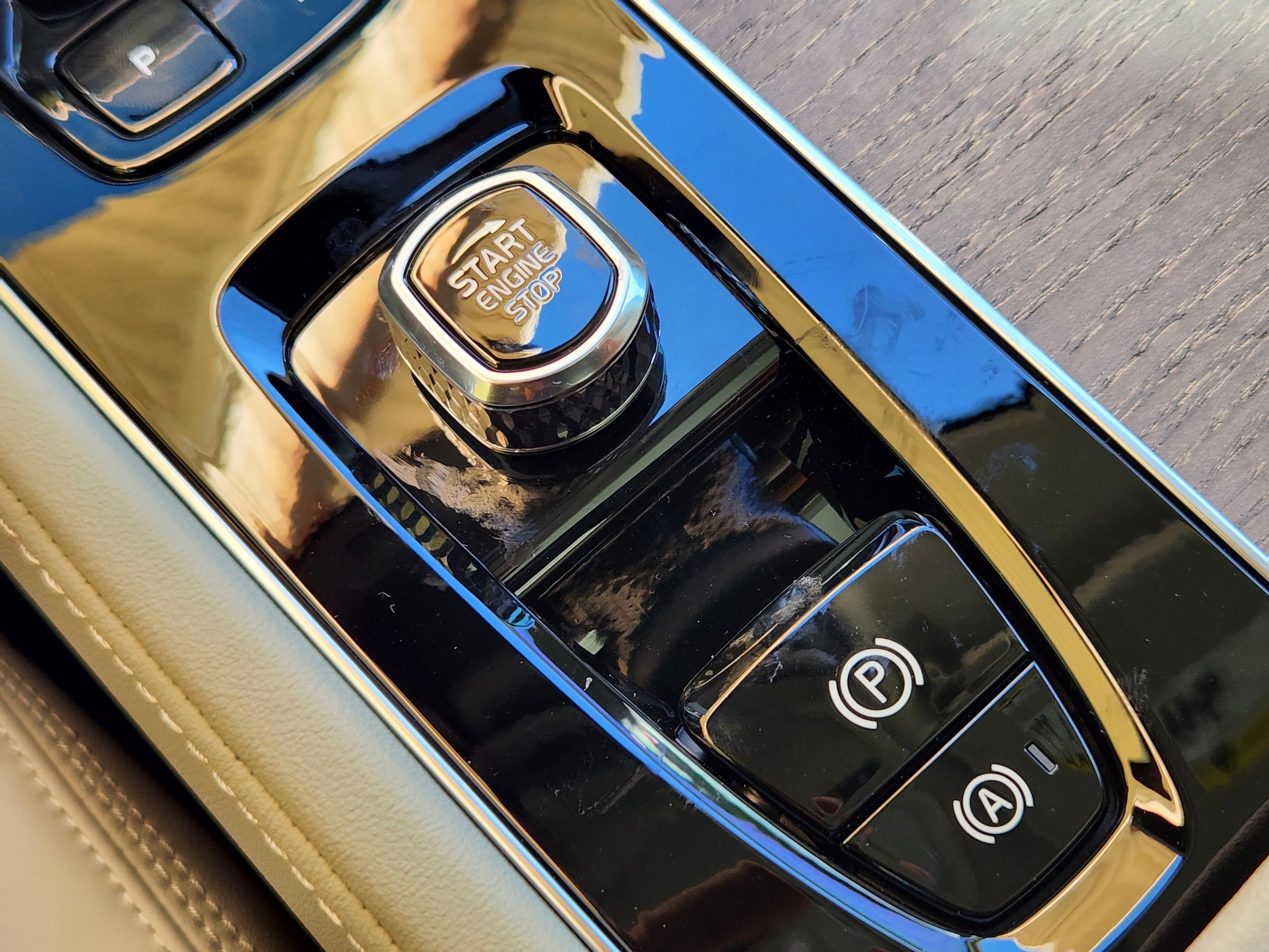 2026 Volvo XC90 Ultra - Photo 21