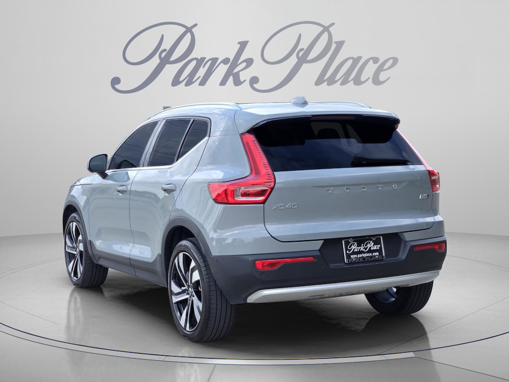 Certified 2024 Volvo XC40 B5 Plus Bright Theme SUV