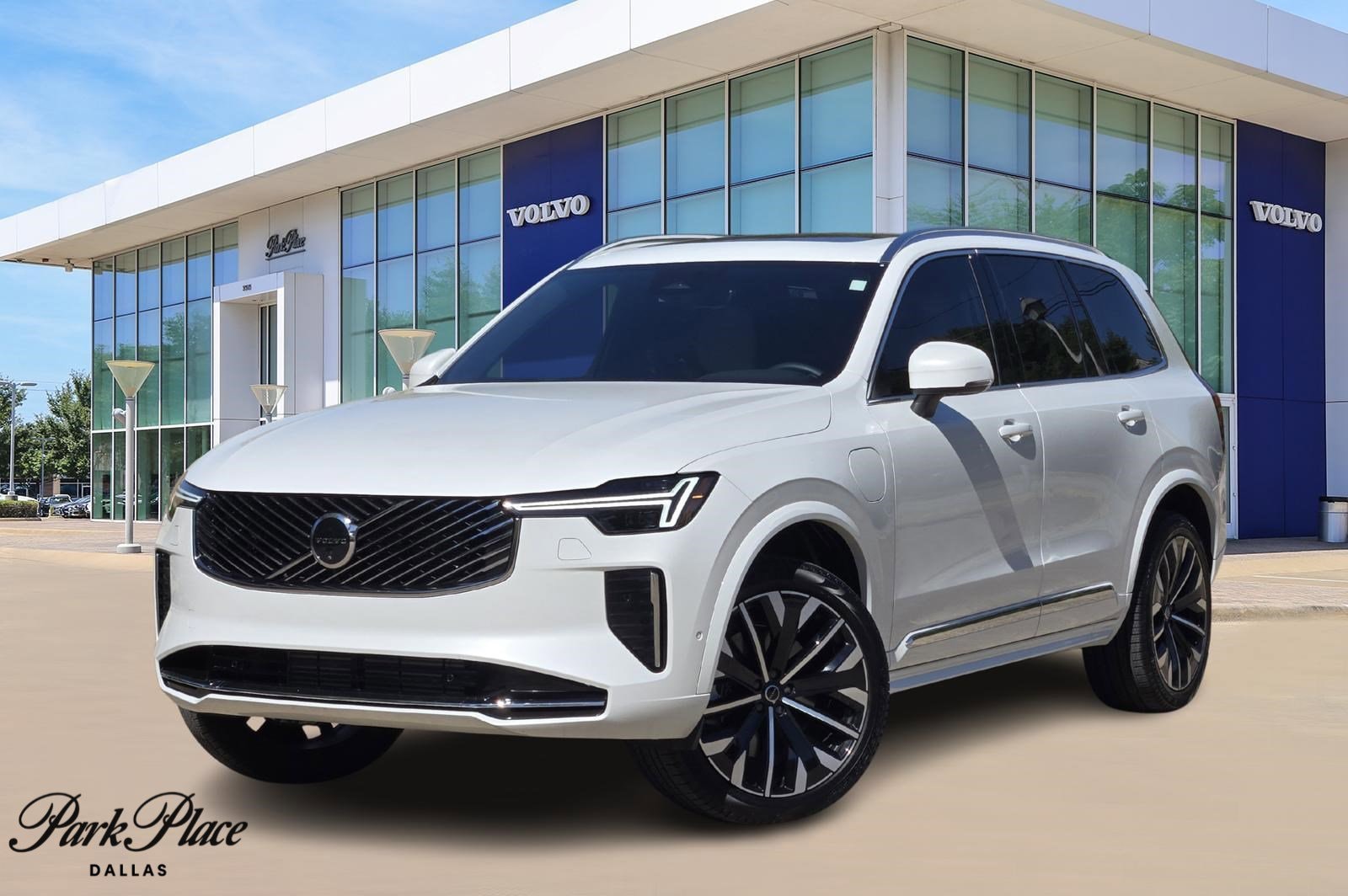 2025 Volvo XC90 Plus's photo