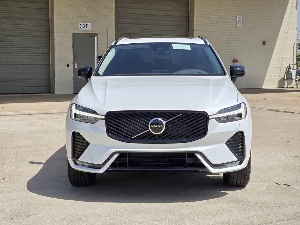 New 2026 Volvo XC60 B5 Core SUV