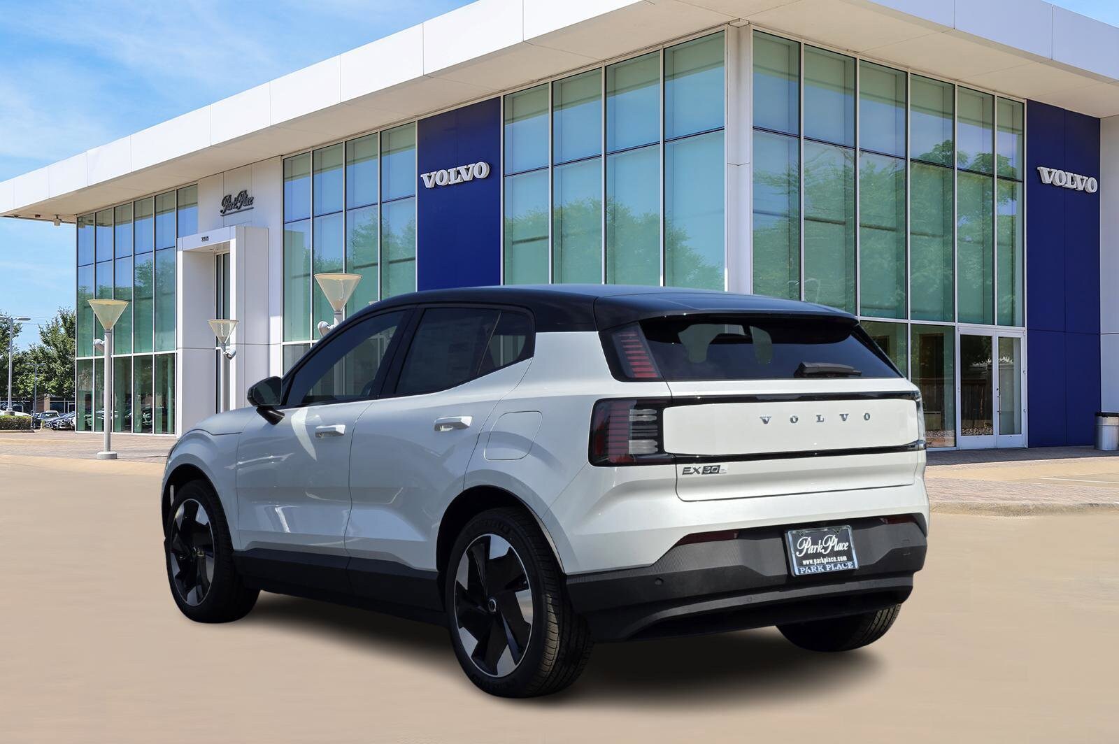 2025 Volvo EX30 Plus photo 4