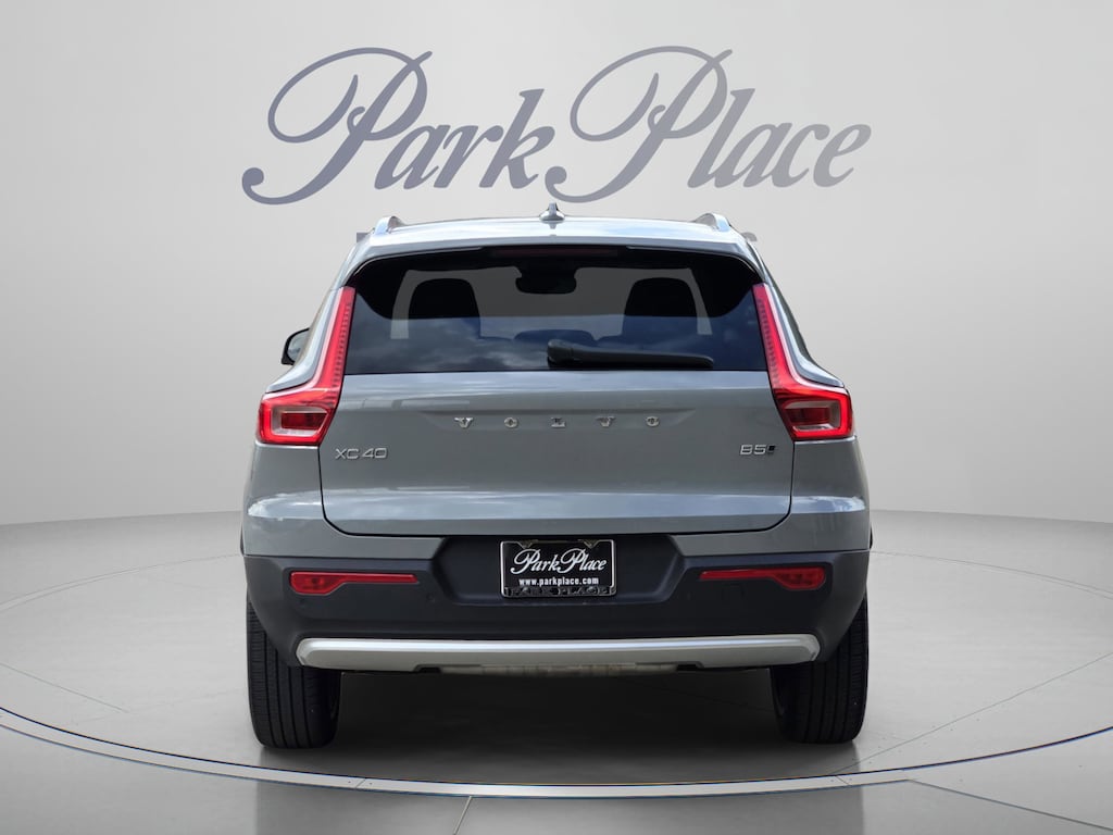 Certified 2024 Volvo XC40 B5 Plus Bright Theme SUV
