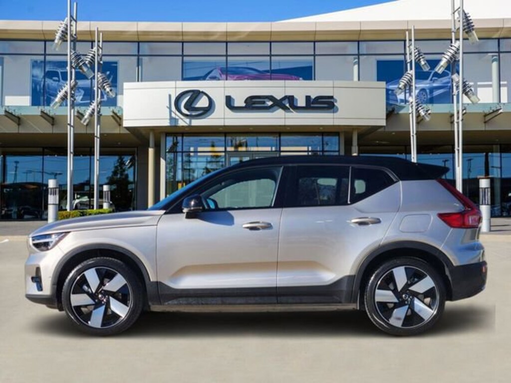 Used 2024 Volvo XC40 Recharge Pure Electric Twin Plus SUV
