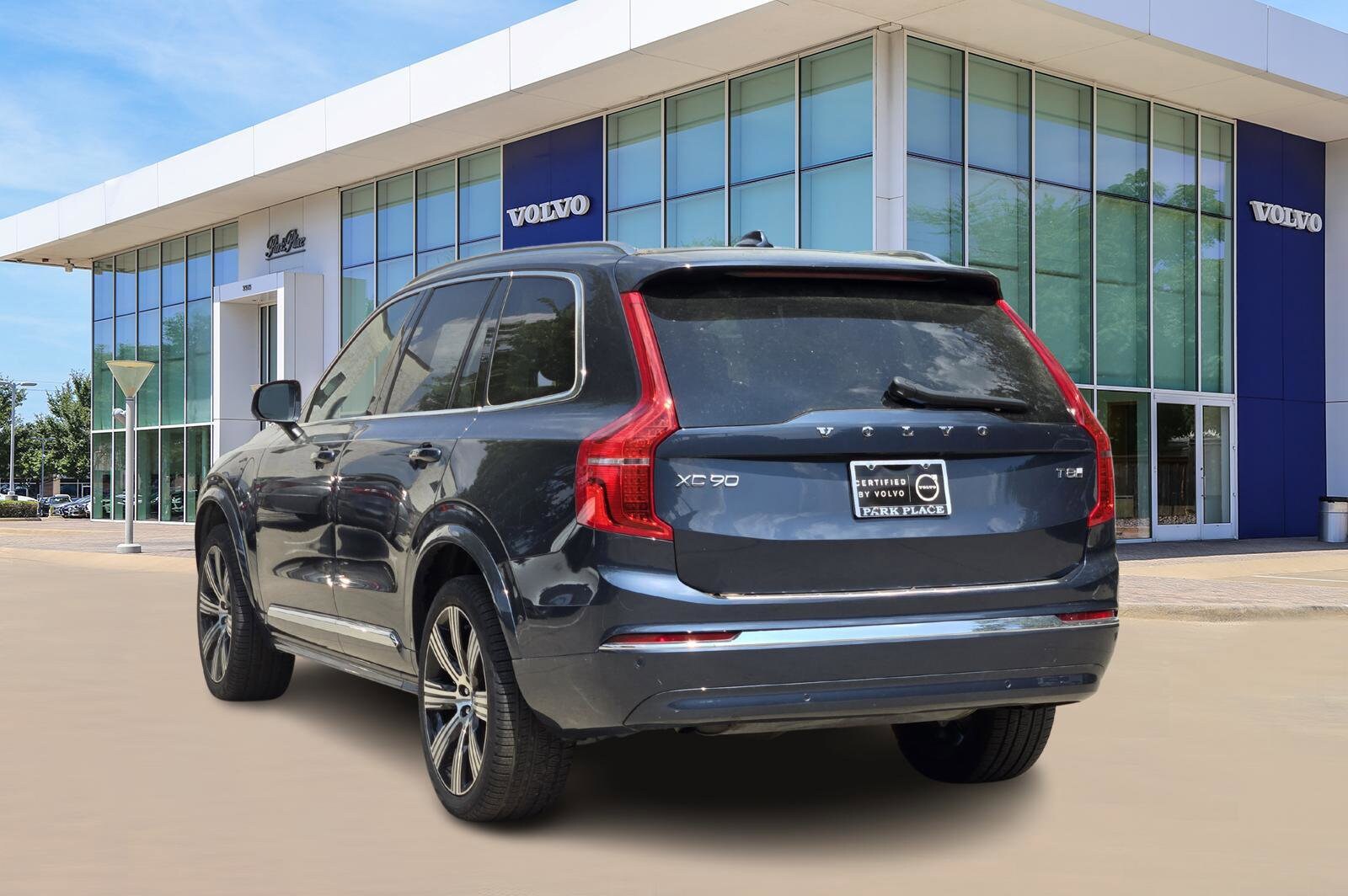 2025 Volvo XC90 Plus photo 4